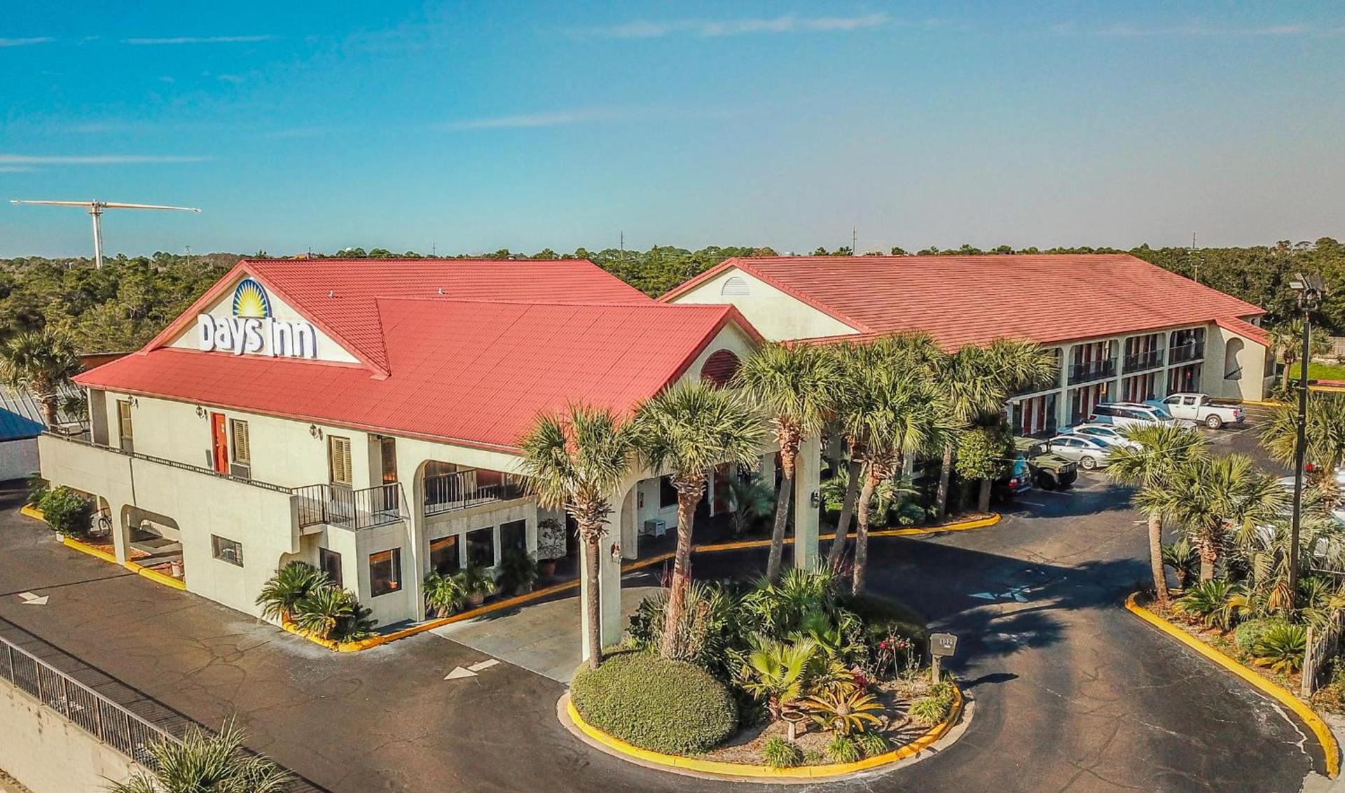 Days Inn by Wyndham Destin photo 18