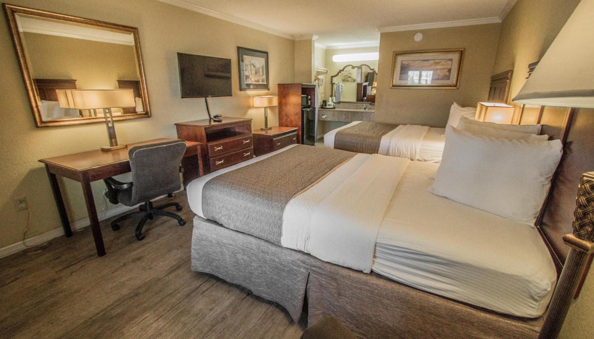 Days Inn by Wyndham Destin photo 27