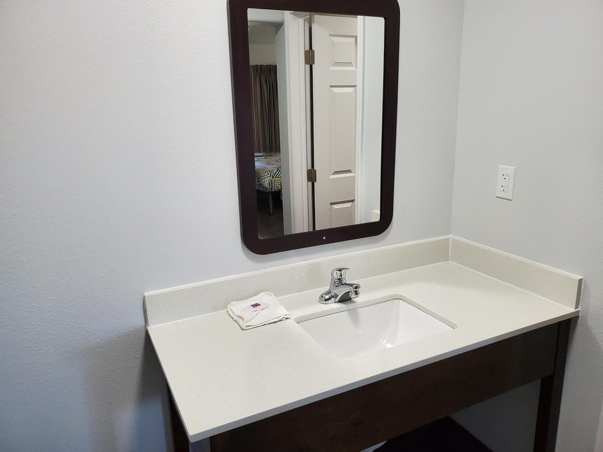 Motel 6-Show Low, AZ photo 37