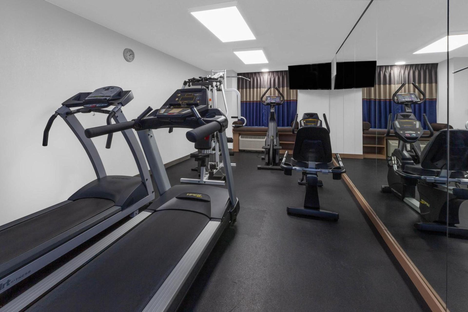 Microtel Inn Suite by Wyndham BWI Airport photo 20