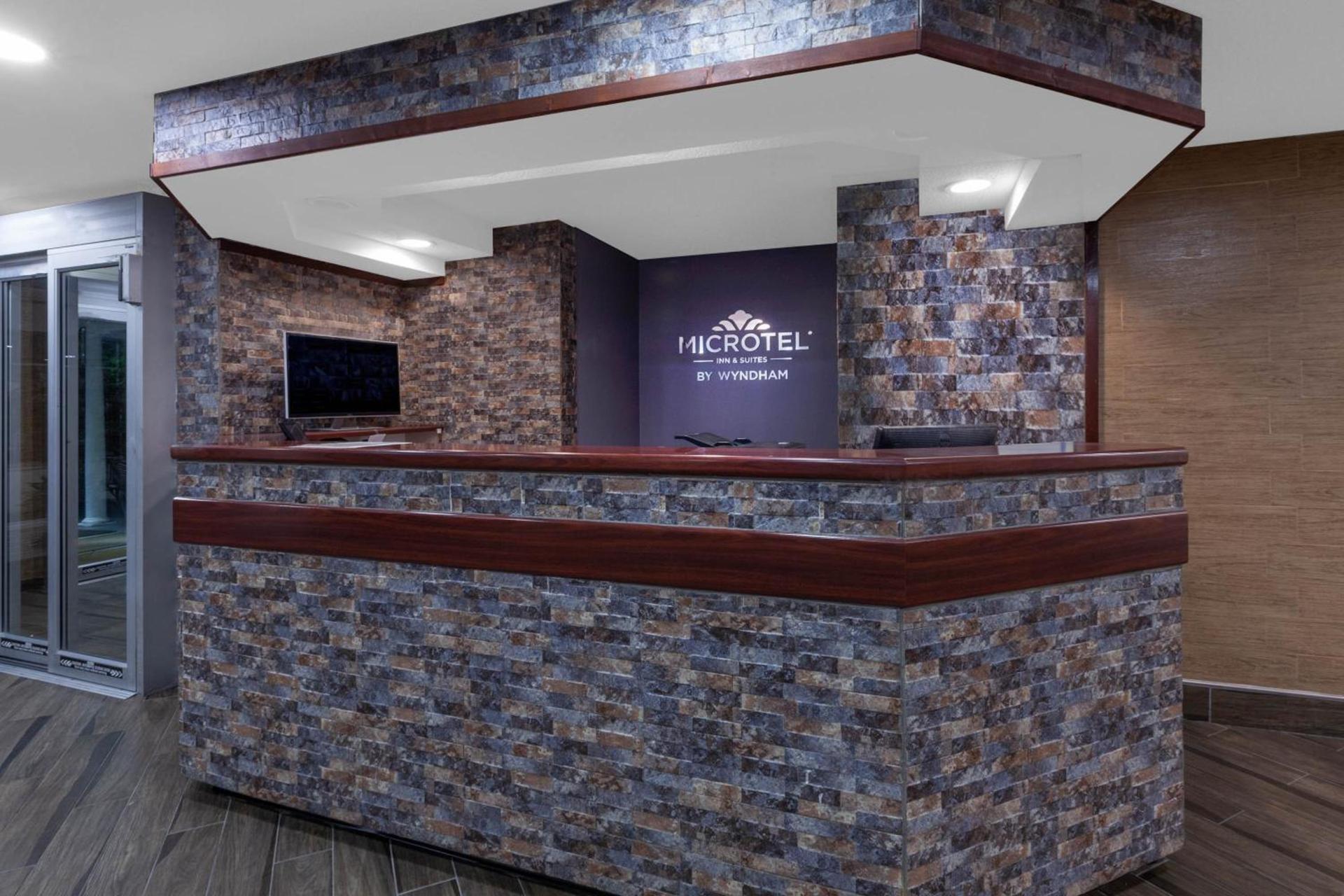 Microtel Inn Suite by Wyndham BWI Airport photo 19