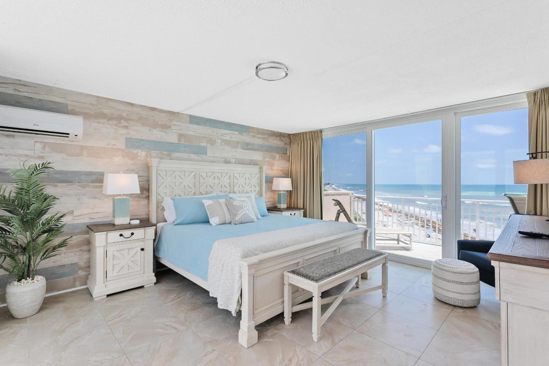 Paradise Beach Club - Oceanfront and Penthouse photo 17
