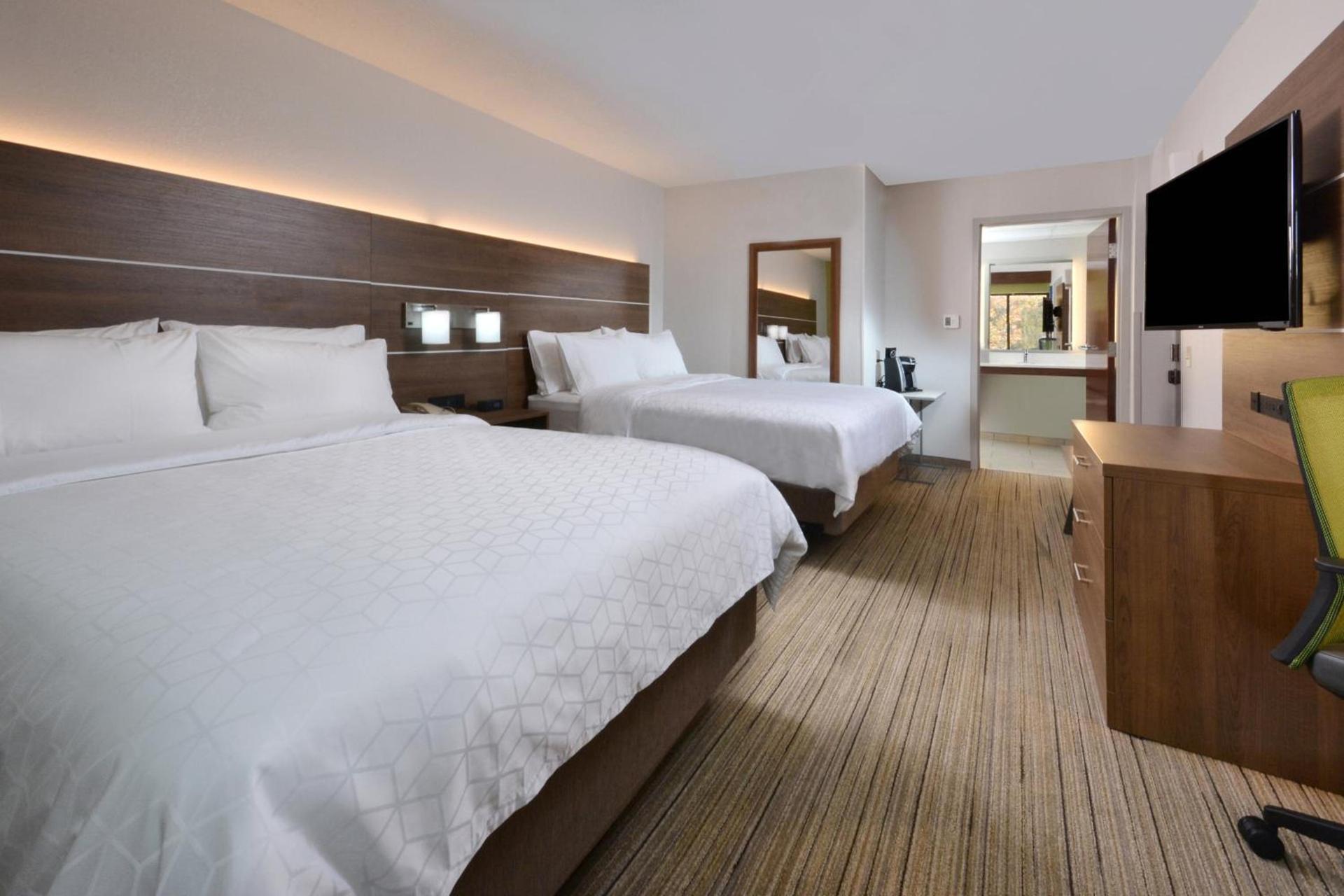 Holiday Inn Express Durham by IHG photo 24