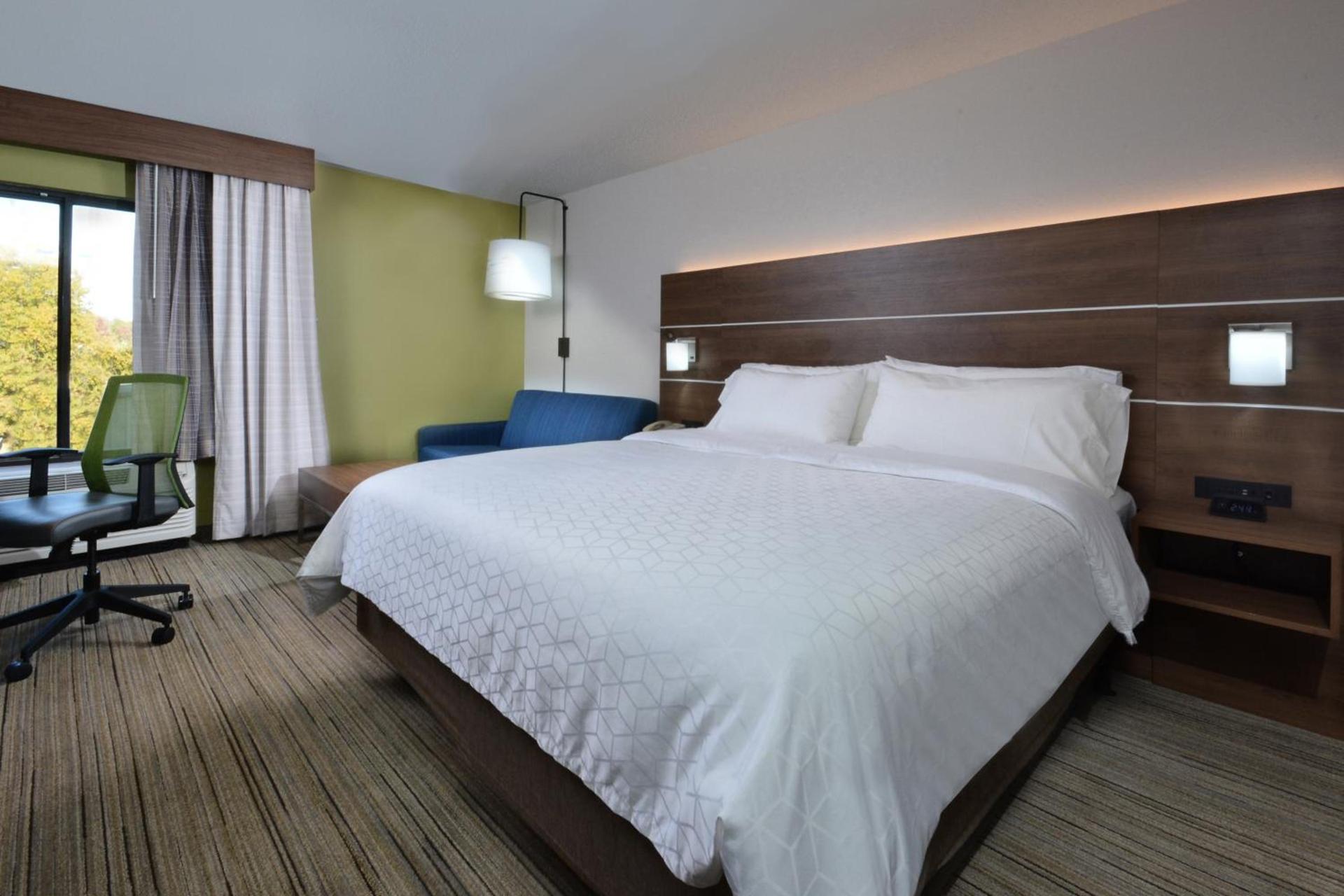 Holiday Inn Express Durham by IHG photo 18