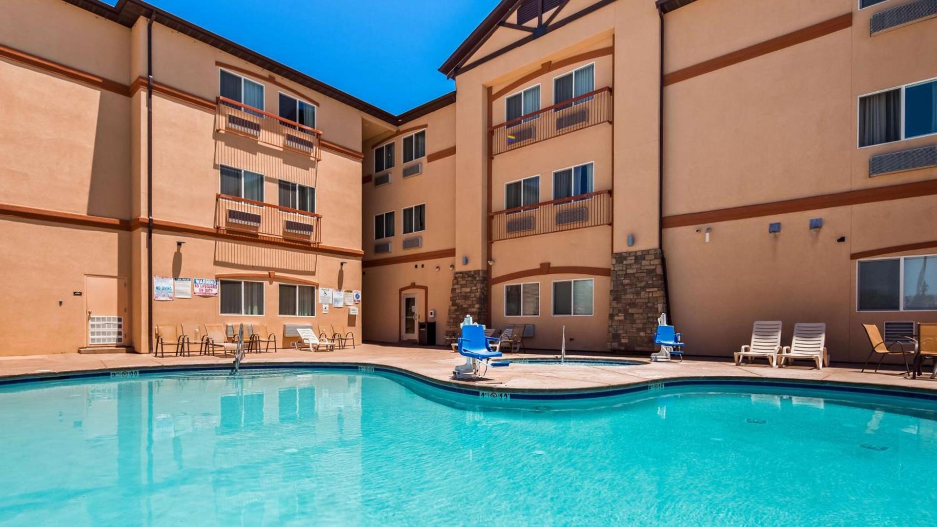 Best Western Plus Zion West photo 6