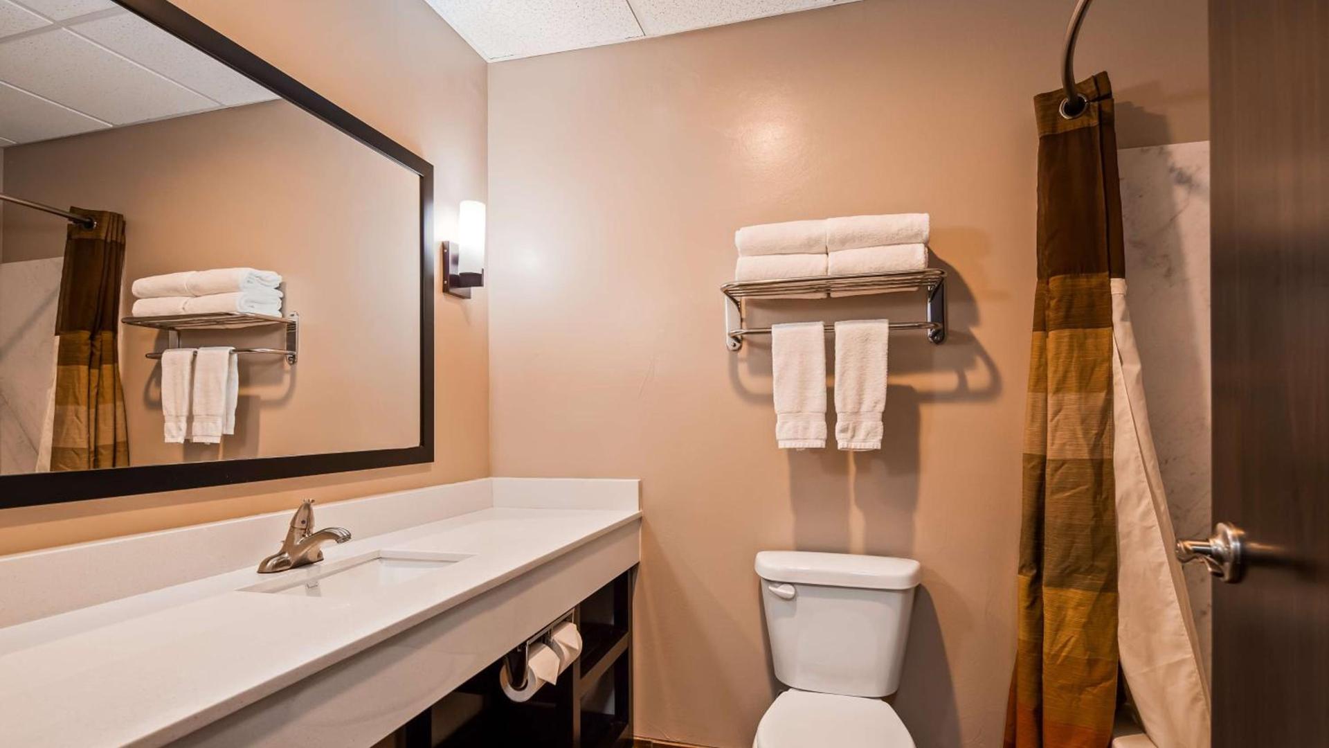 Best Western Plus Zion West photo 23