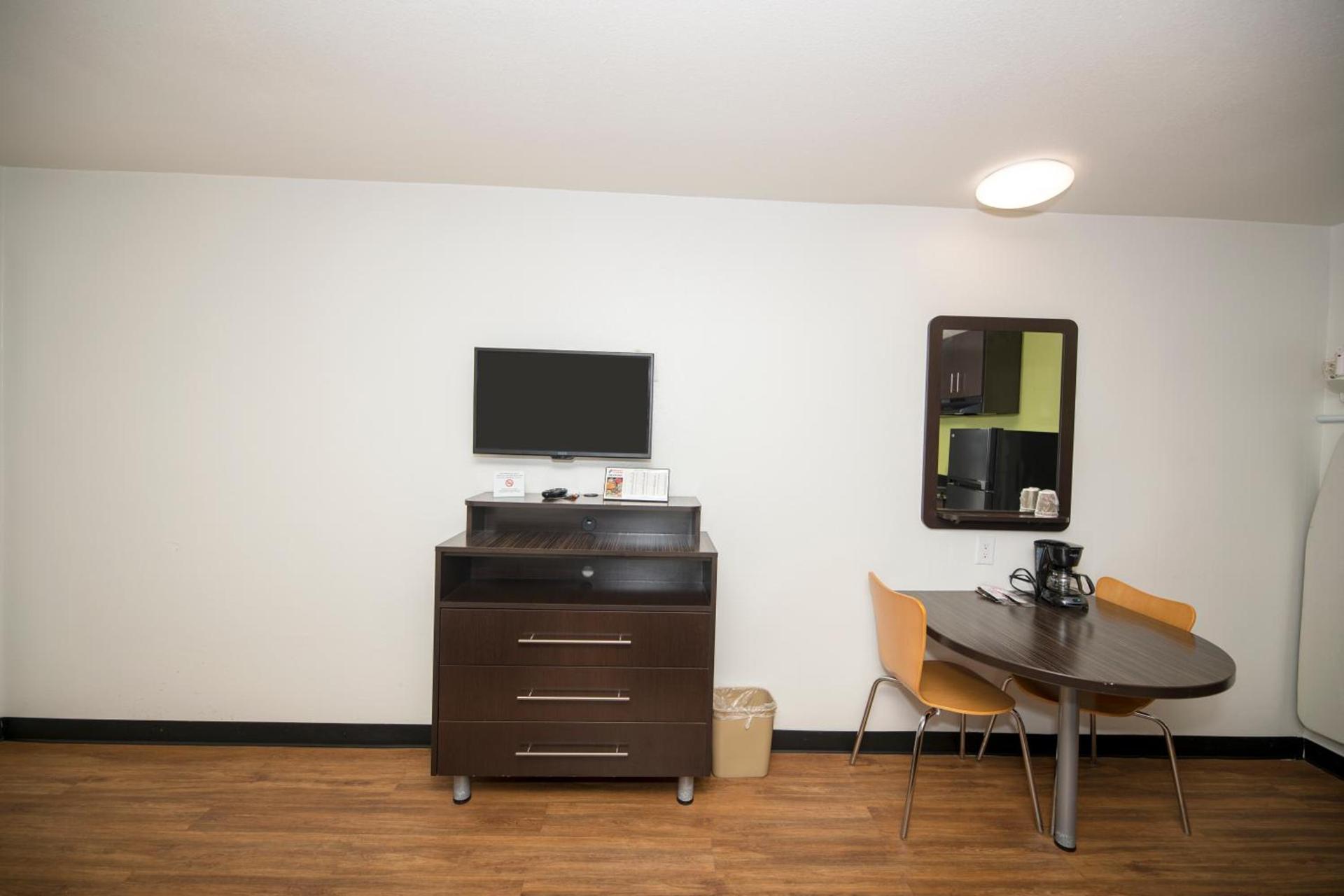 Studio 6-Tyler, TX photo 33
