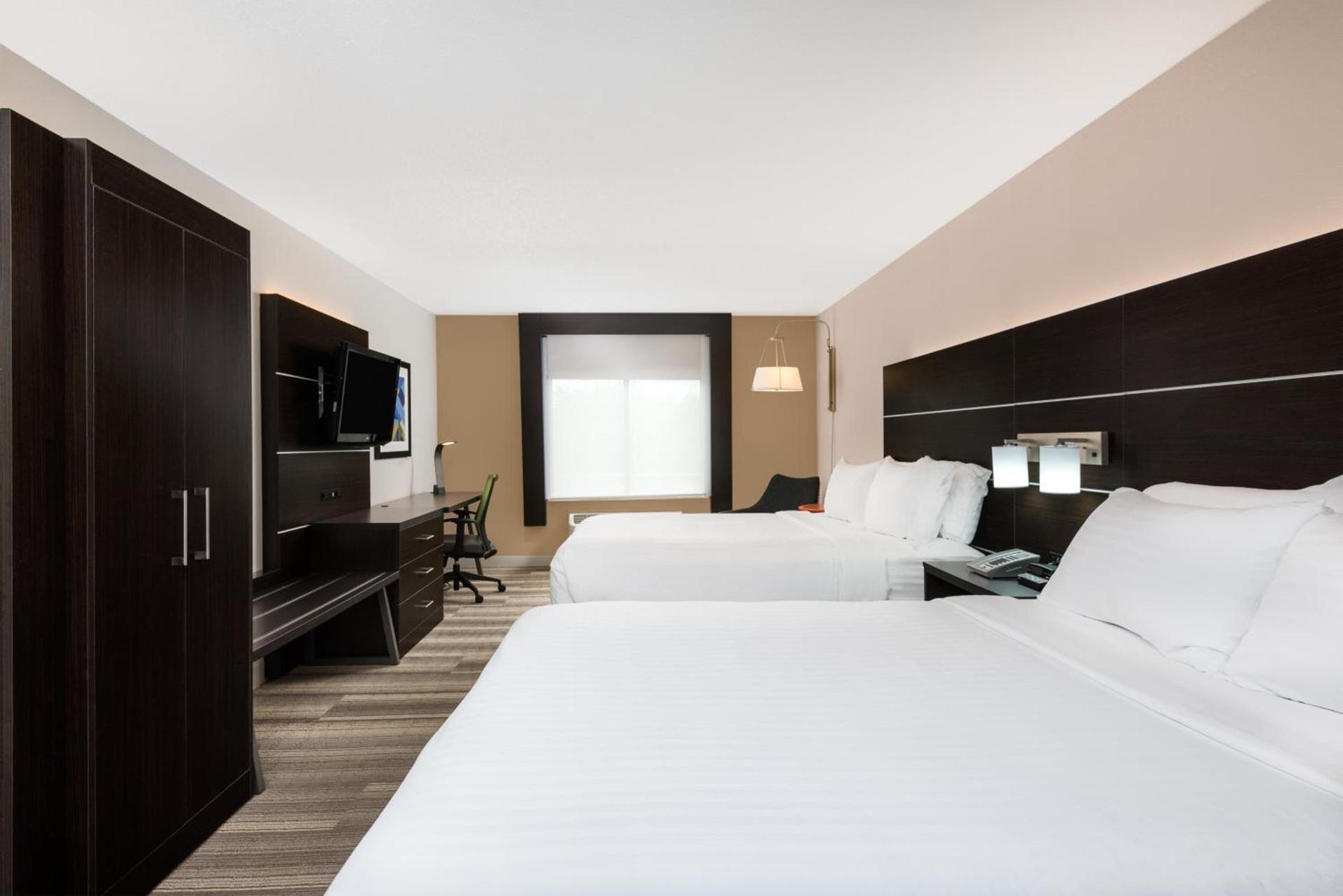 Holiday Inn Express Hillsville by IHG photo 32