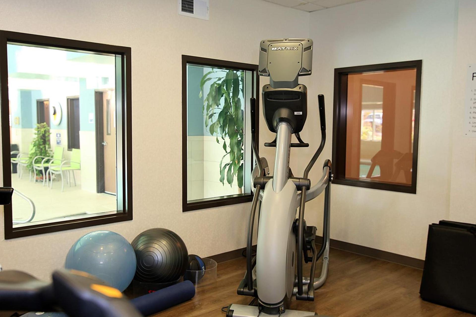 Holiday Inn Express Hotel & Suites Ashland by IHG photo 17