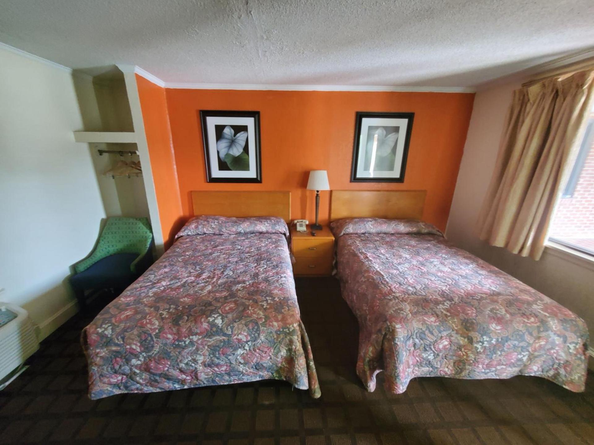 Relax Inn photo 11