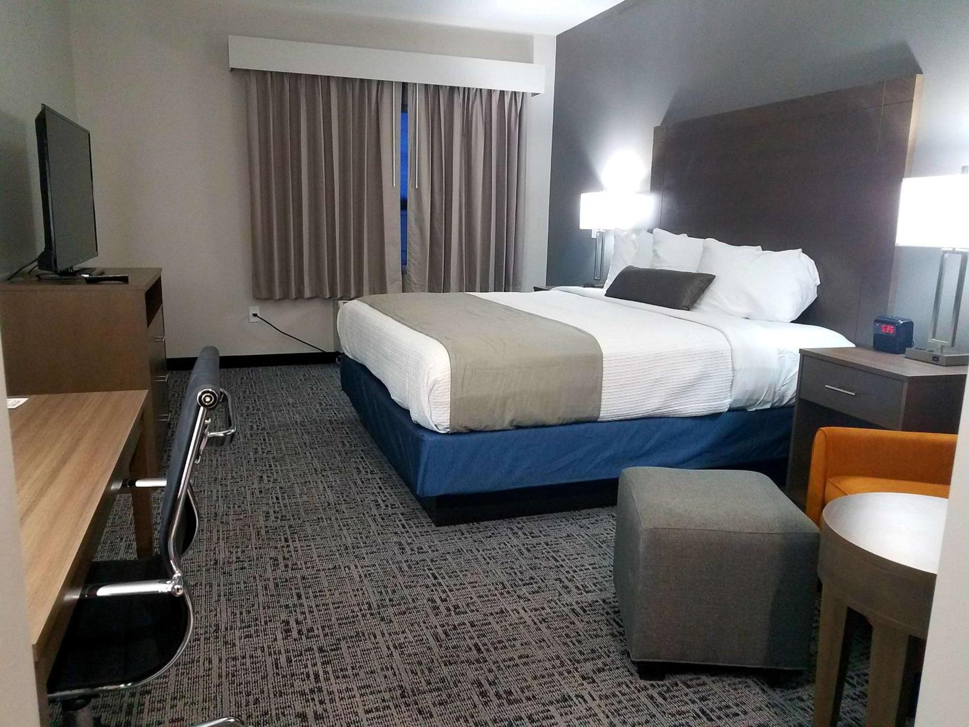 Best Western Plus Wayland Hotel photo 11