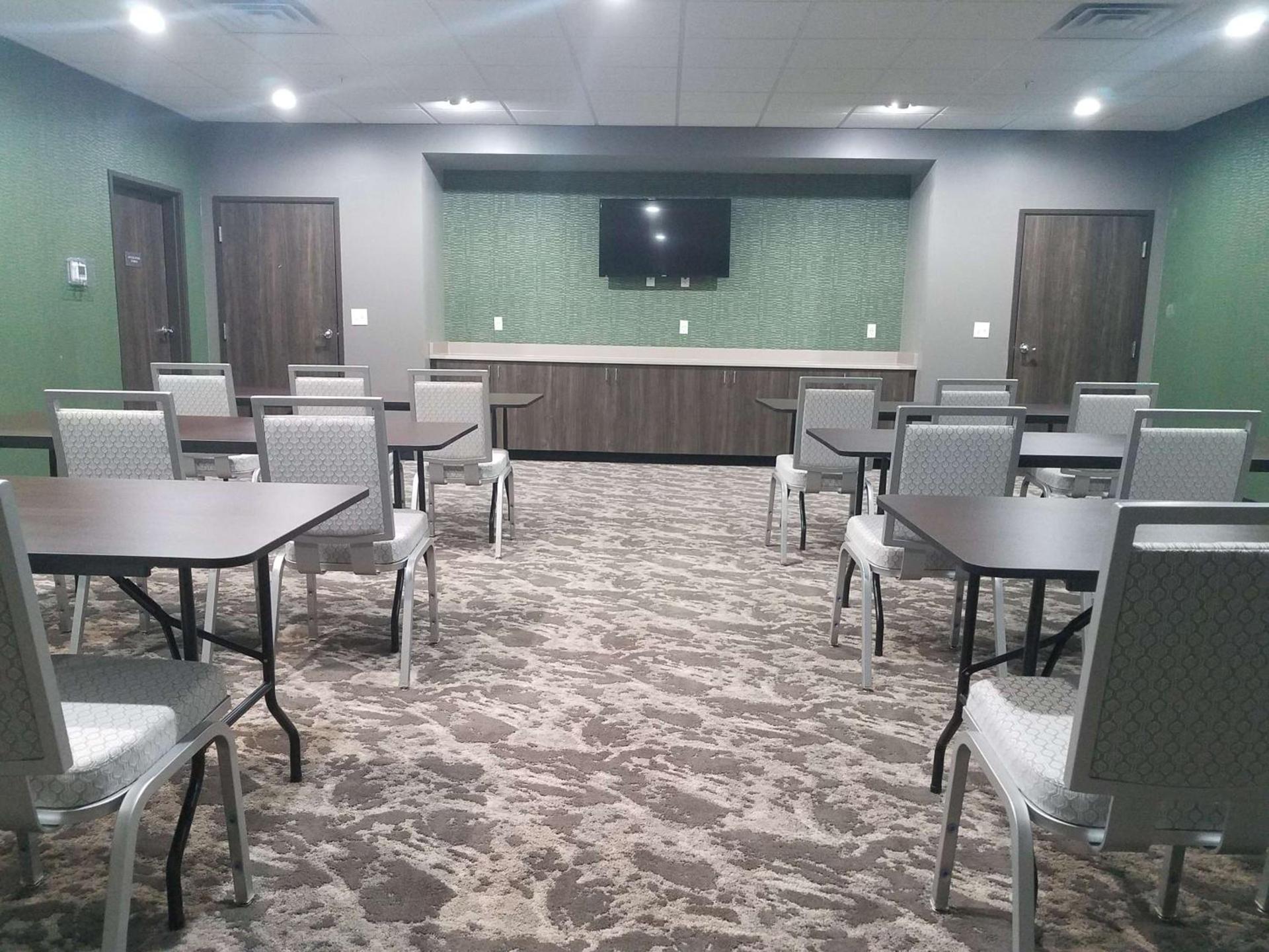 Best Western Plus Wayland Hotel photo 9