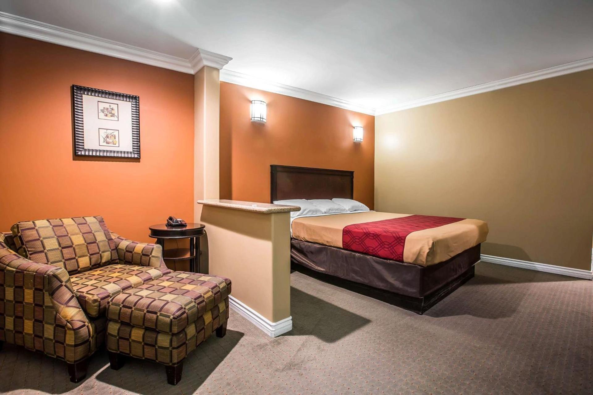 Baymont by Wyndham Ontario photo 22