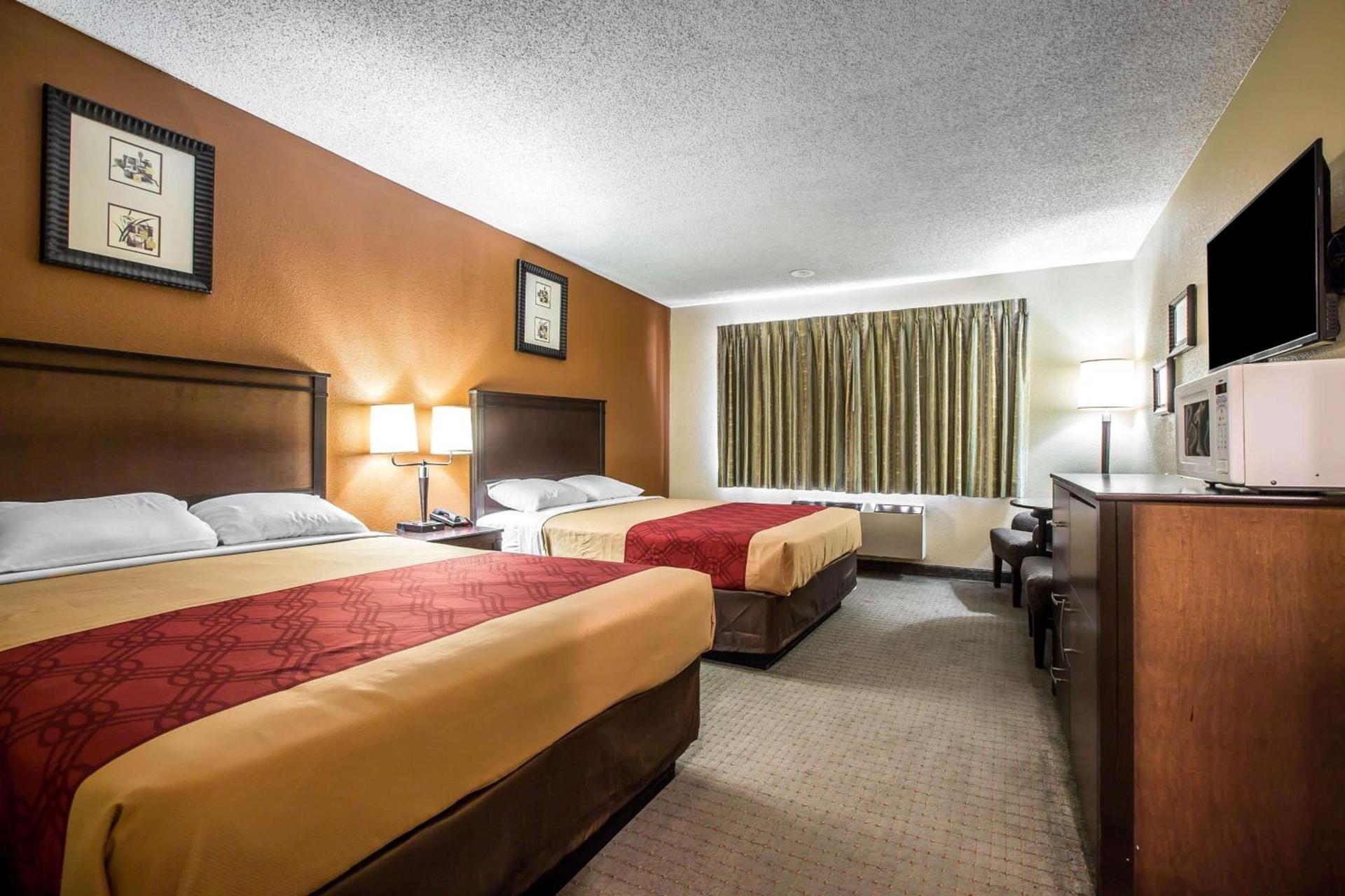 Baymont by Wyndham Ontario photo 29