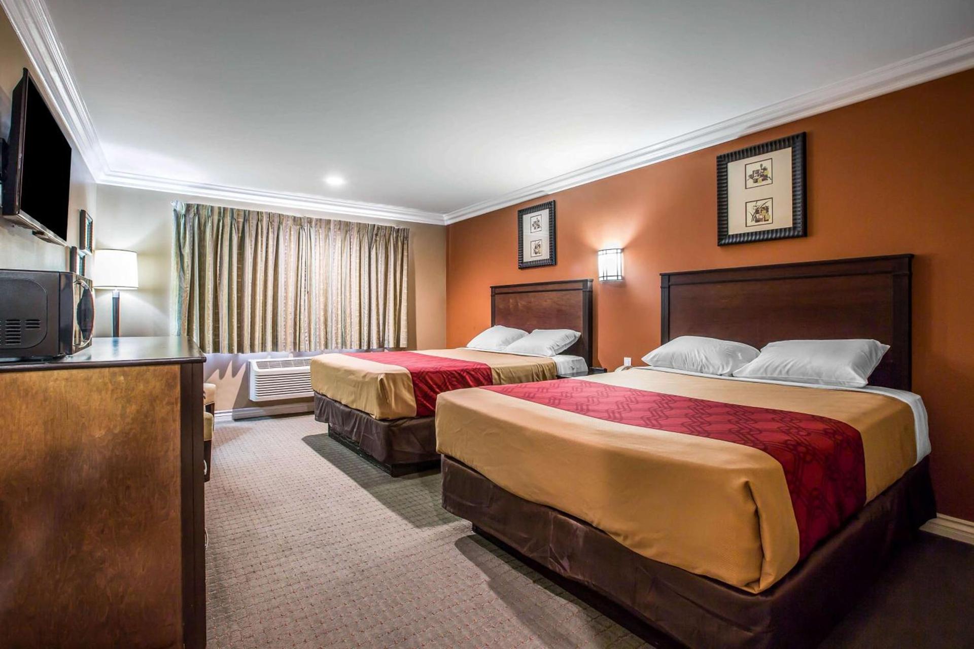 Baymont by Wyndham Ontario photo 17