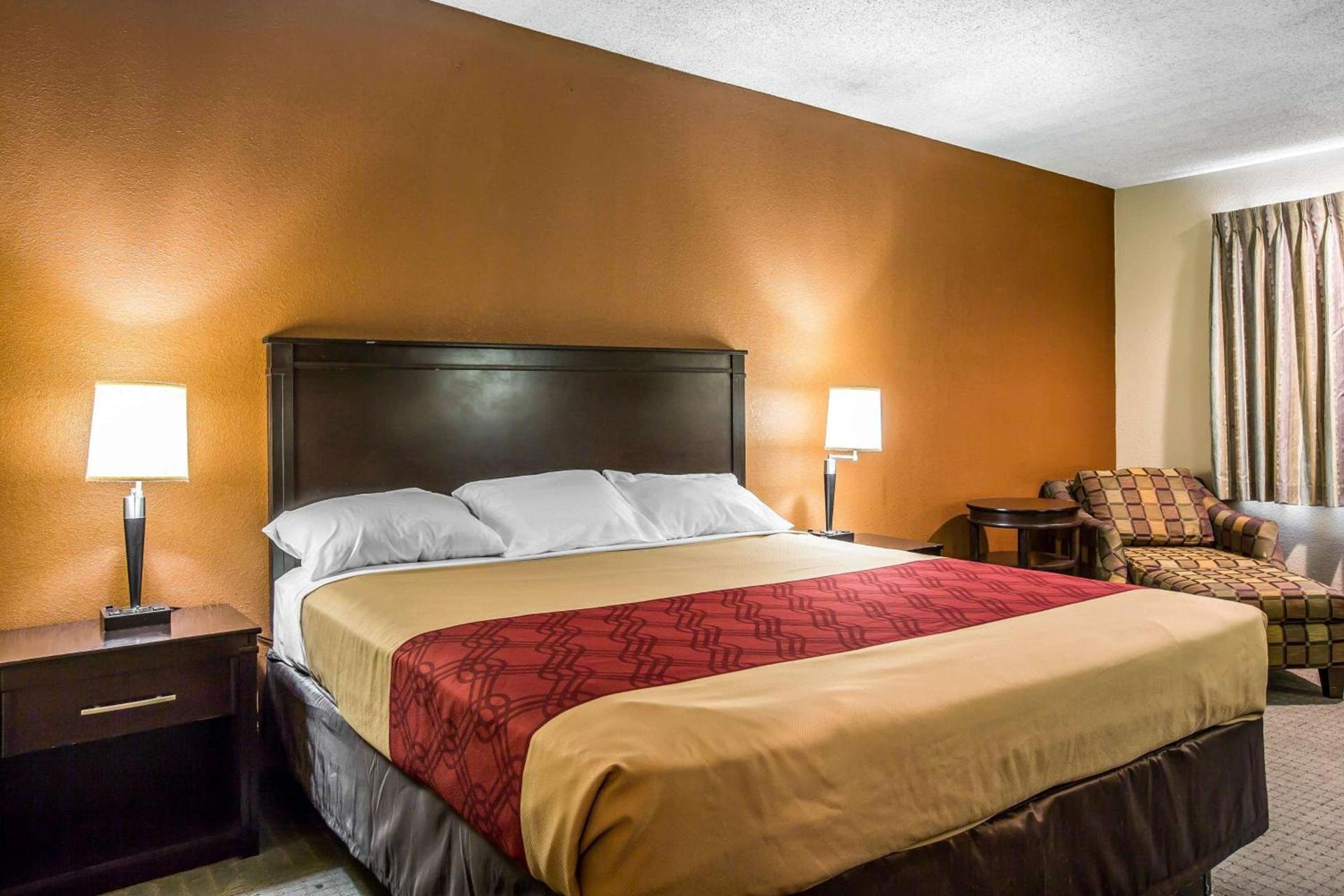 Baymont by Wyndham Ontario photo 16