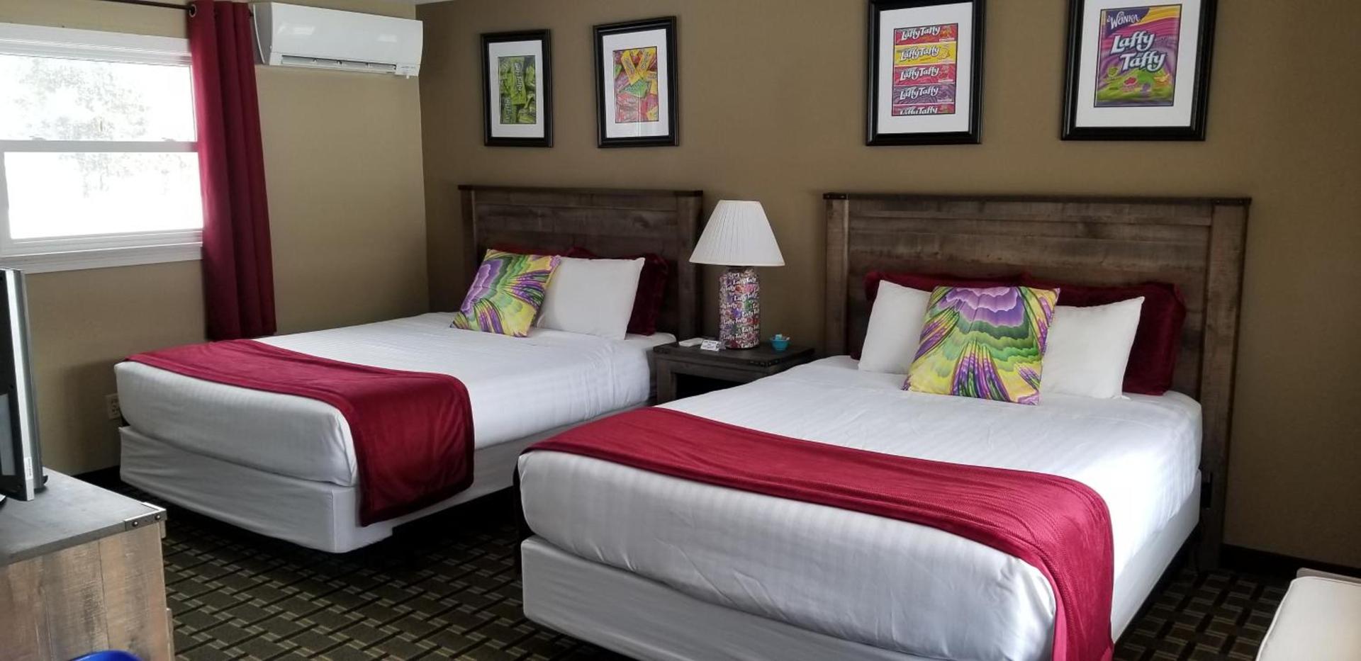 Middlebury Sweets Motel photo 12