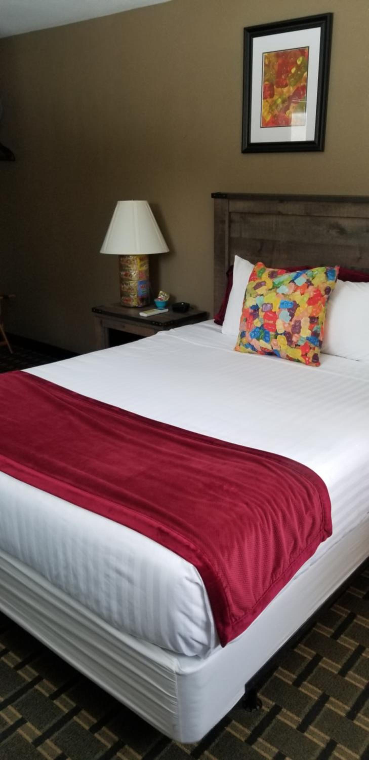 Middlebury Sweets Motel photo 23