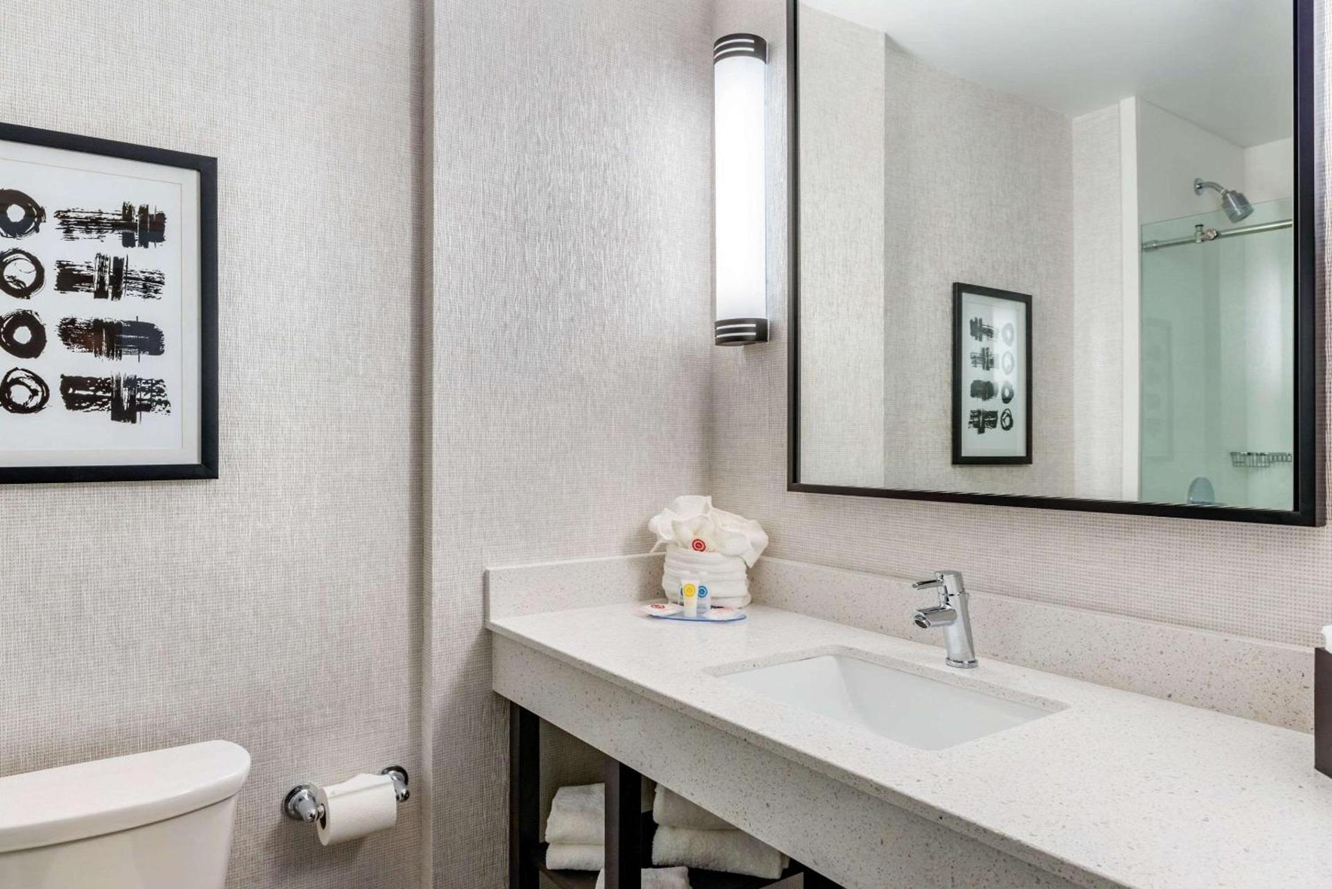Comfort Inn & Suites Miami International Airport photo 15