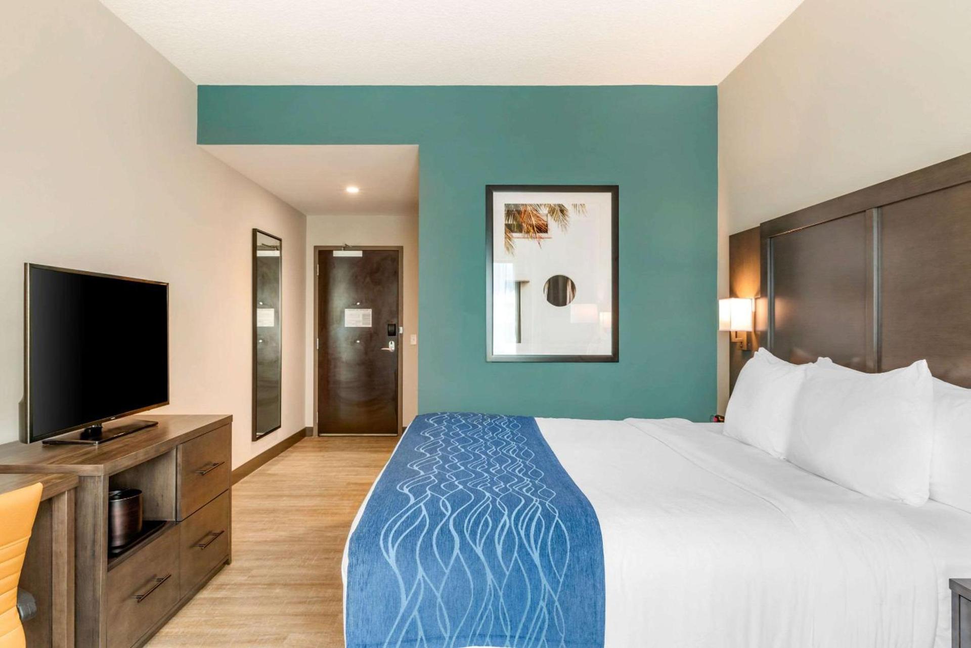 Comfort Inn & Suites Miami International Airport photo 10