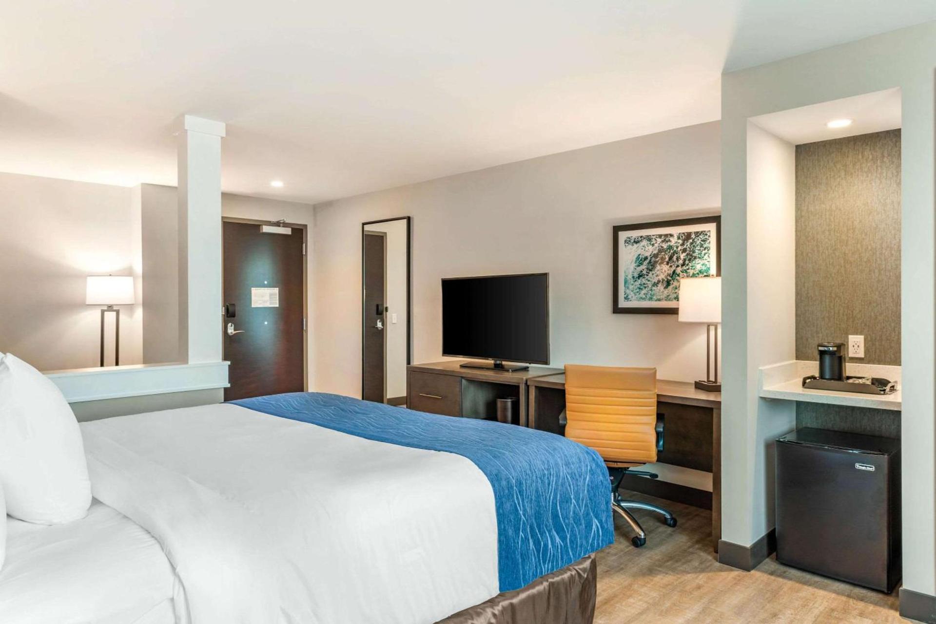 Comfort Inn & Suites Miami International Airport photo 23