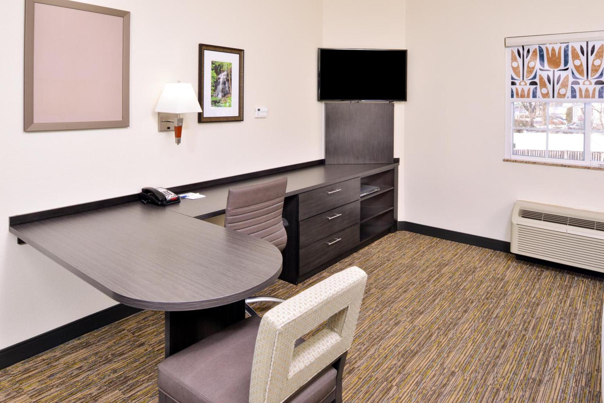 Candlewood Suites Winchester by IHG photo 28