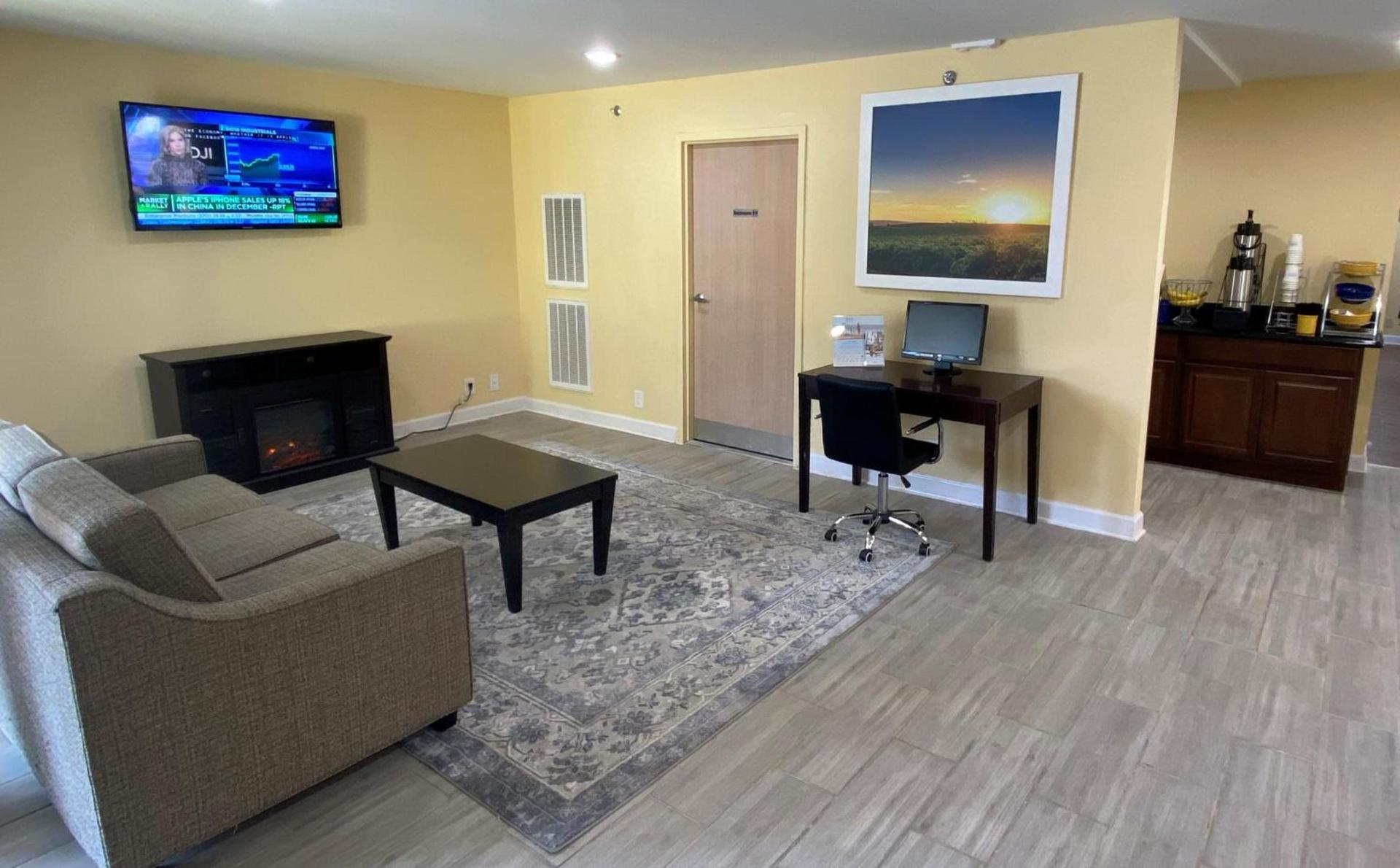 Days Inn by Wyndham Atlanta/Southlake/Morrow photo 28
