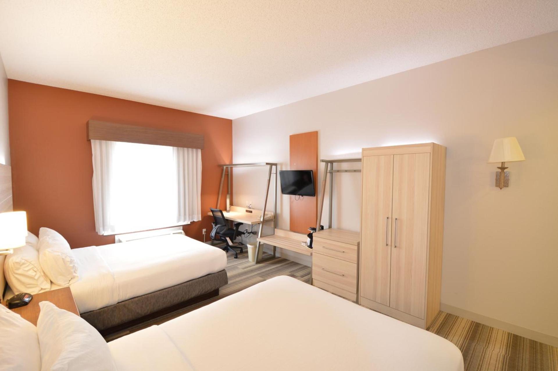 Holiday Inn Express Toledo-Oregon by IHG photo 28