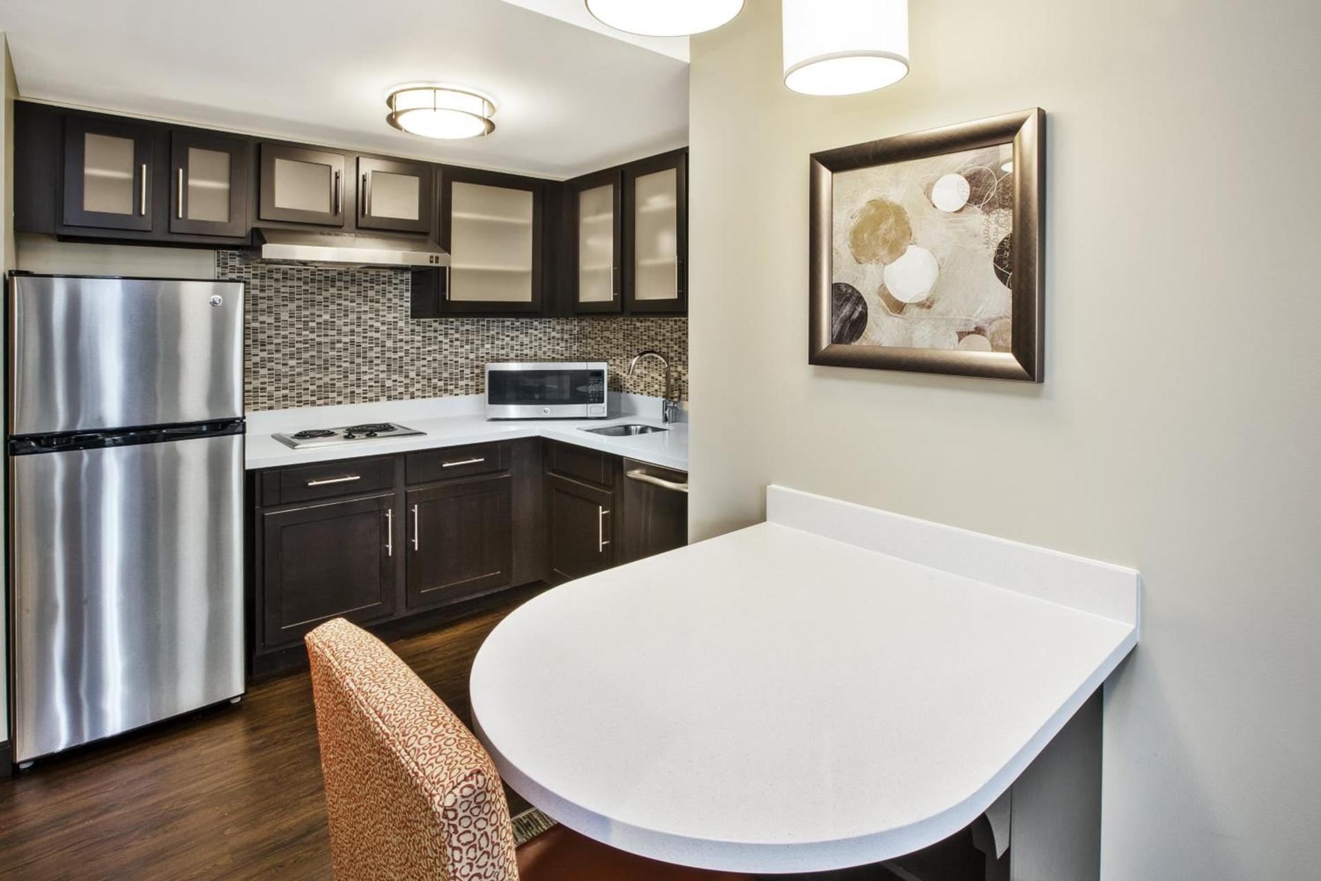 Staybridge Suites Cleveland Mayfield Heights Beachwood by IHG photo 31