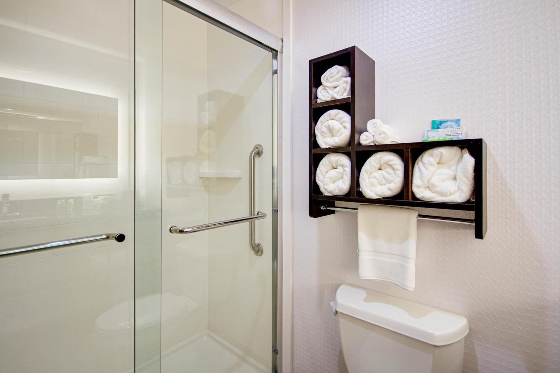 Holiday Inn Express Dublin by IHG photo 26