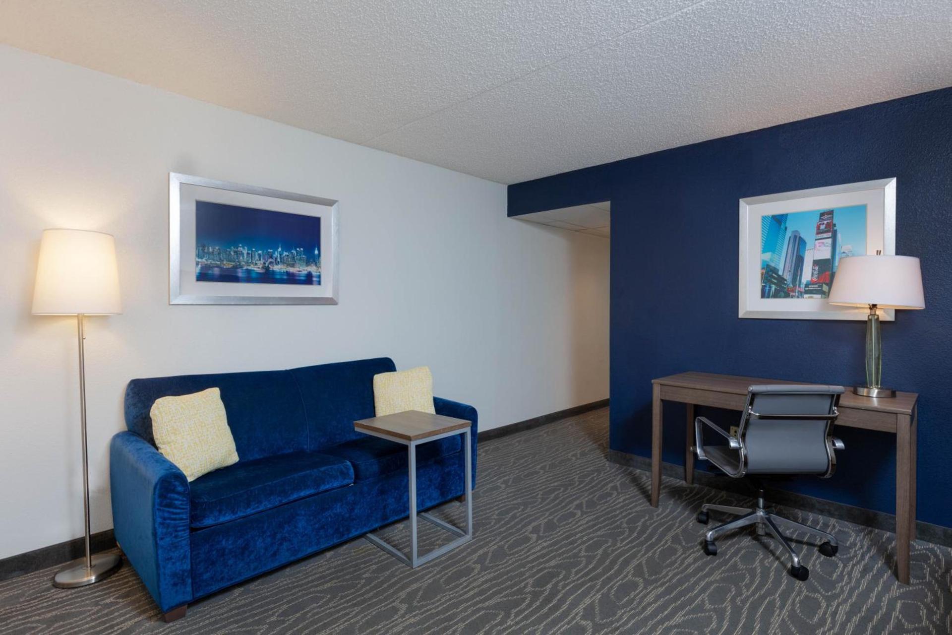 La Quinta by Wyndham Secaucus Meadowlands photo 17