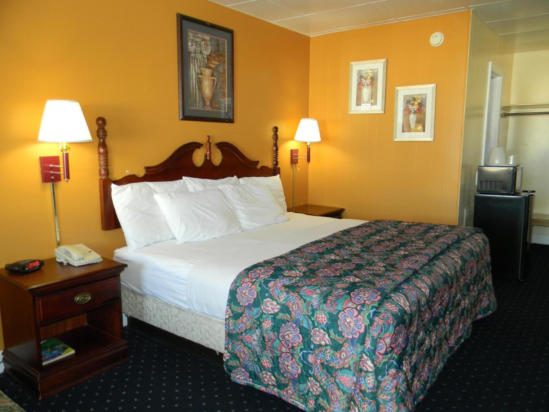 Fairfax Motel photo 15