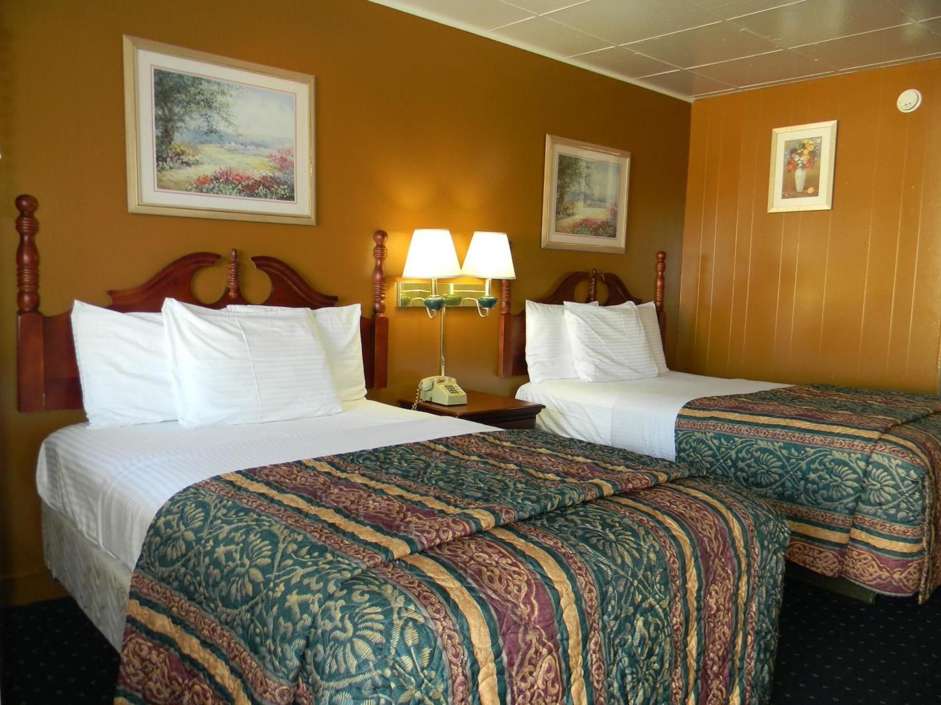 Fairfax Motel photo 14