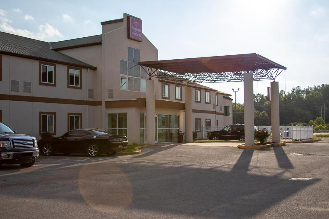 Morgantown Inn & Suites photo 3