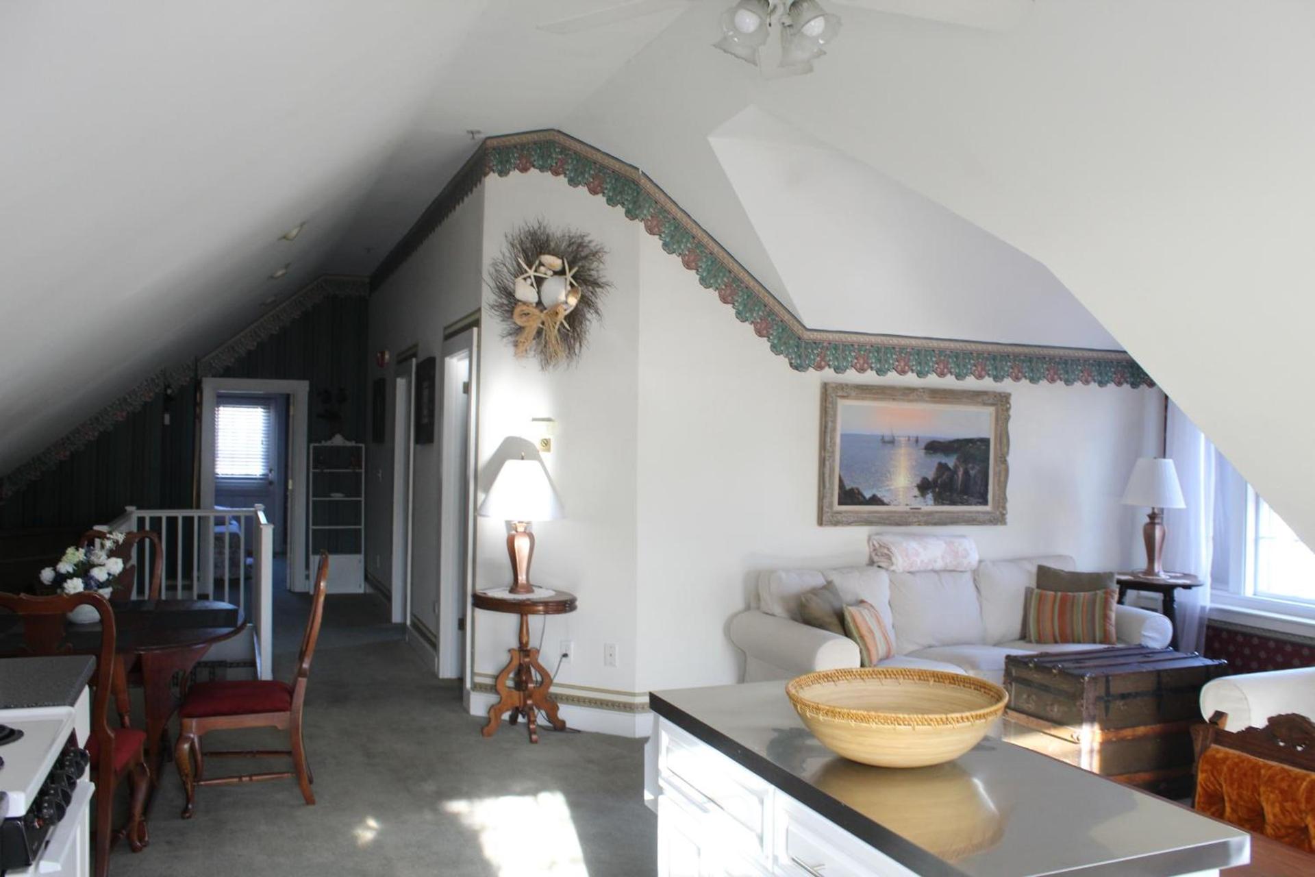 Old Orchard Beach Inn photo 42