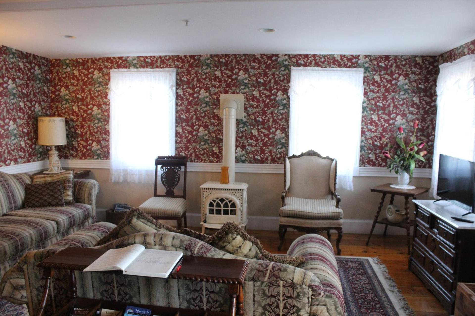 Old Orchard Beach Inn photo 63