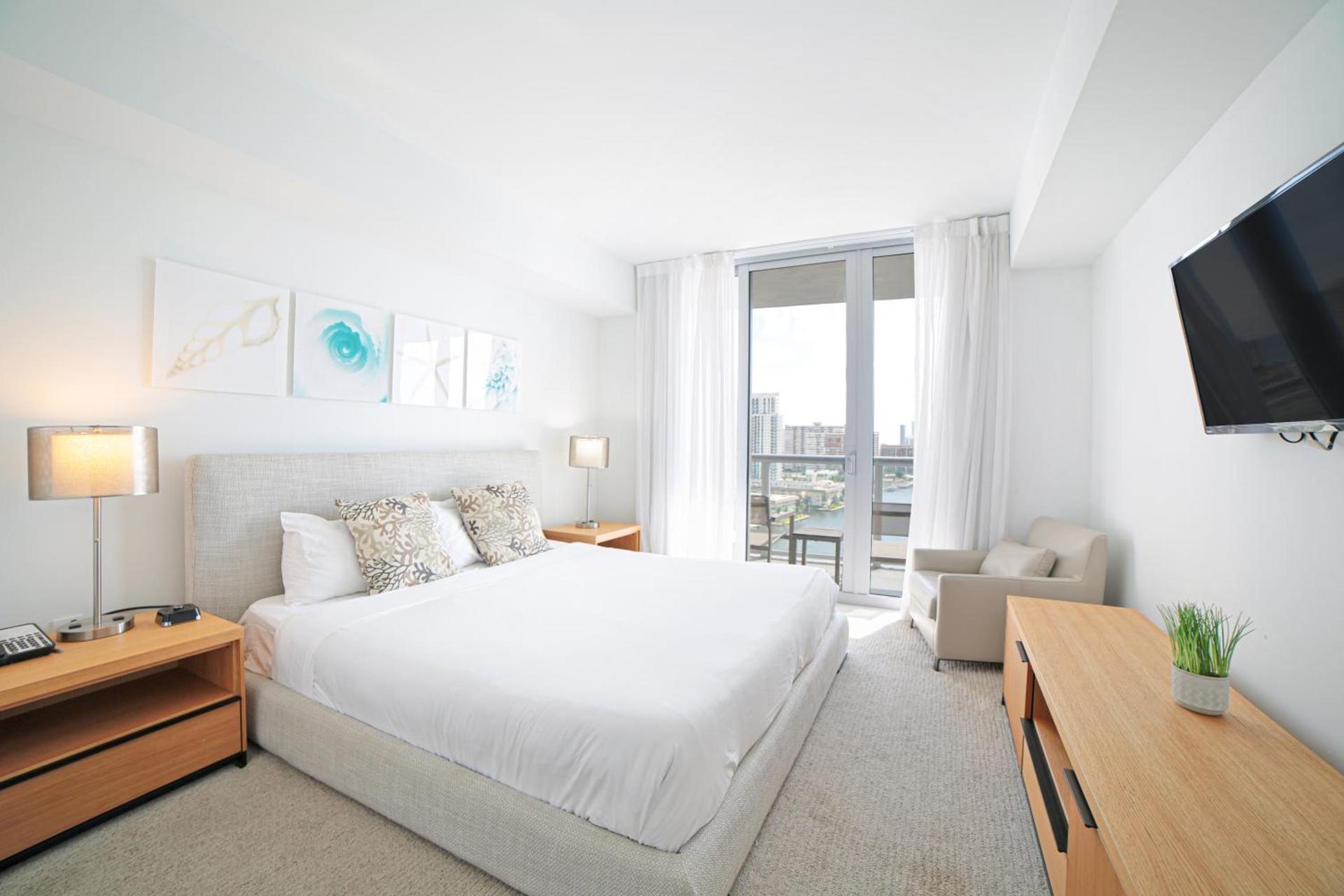 Private Ocean Luxury Condos at Beachwalk Resort photo 26
