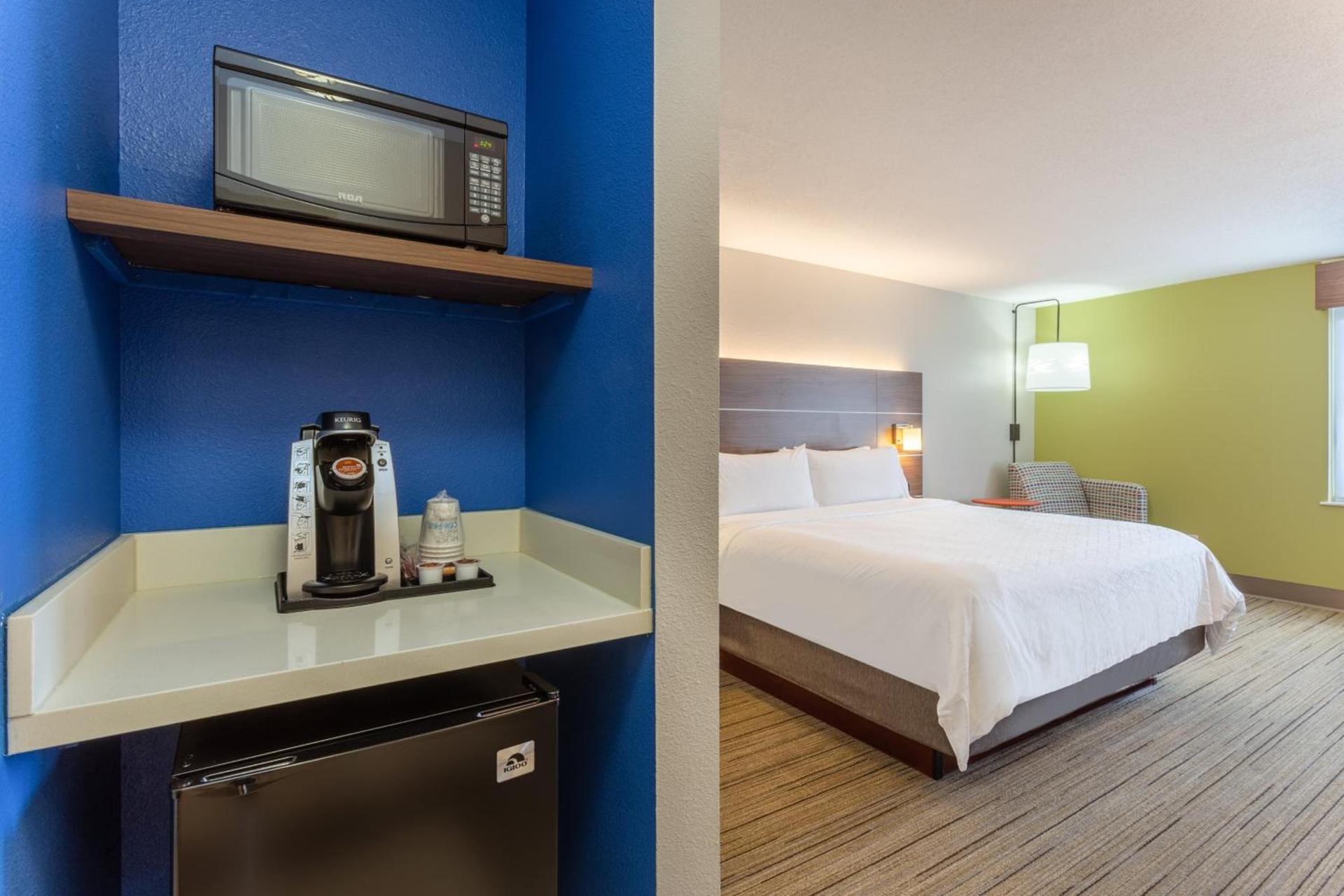 Holiday Inn Express Scottsburg by IHG photo 34