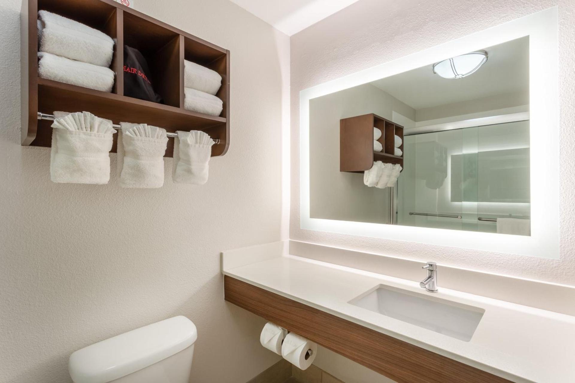 Holiday Inn Express Scottsburg by IHG photo 13