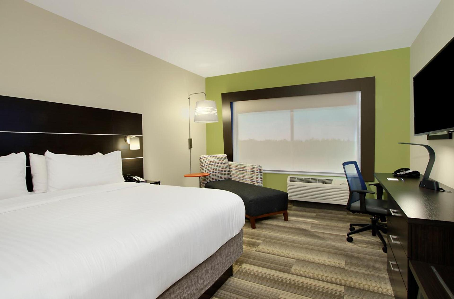 Holiday Inn Express & Suites - Brookshire - Katy Freeway by IHG photo 22