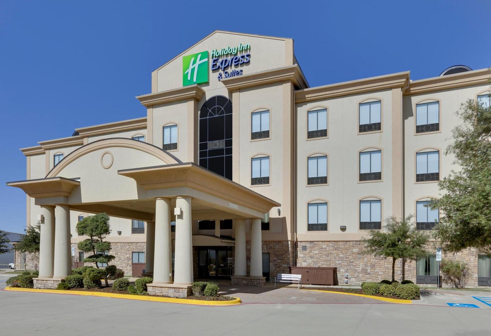 Holiday Inn Express & Suites - Denton North by IHG photo 9