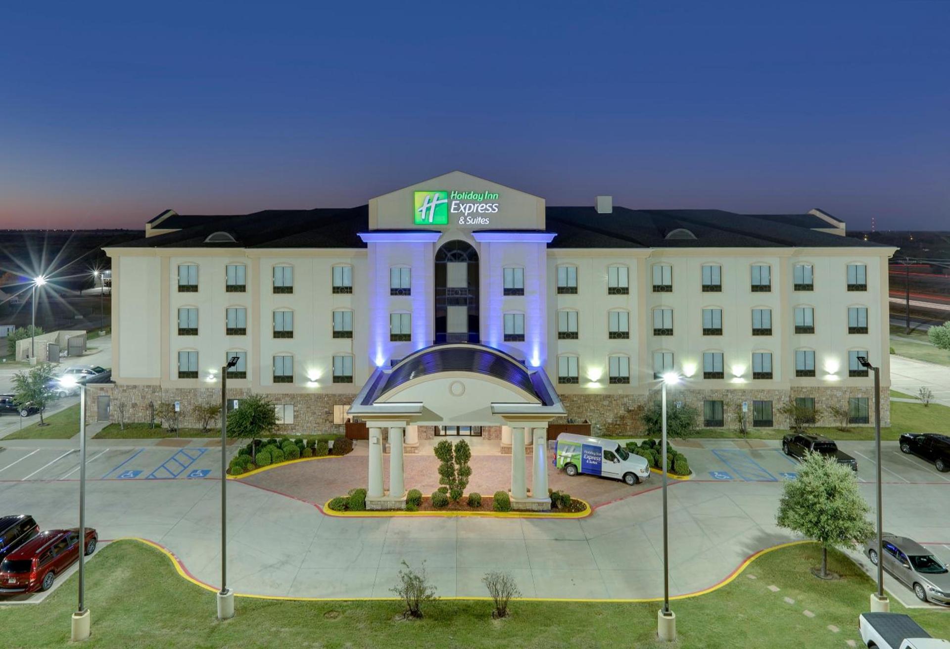 Holiday Inn Express & Suites - Denton North by IHG photo 15