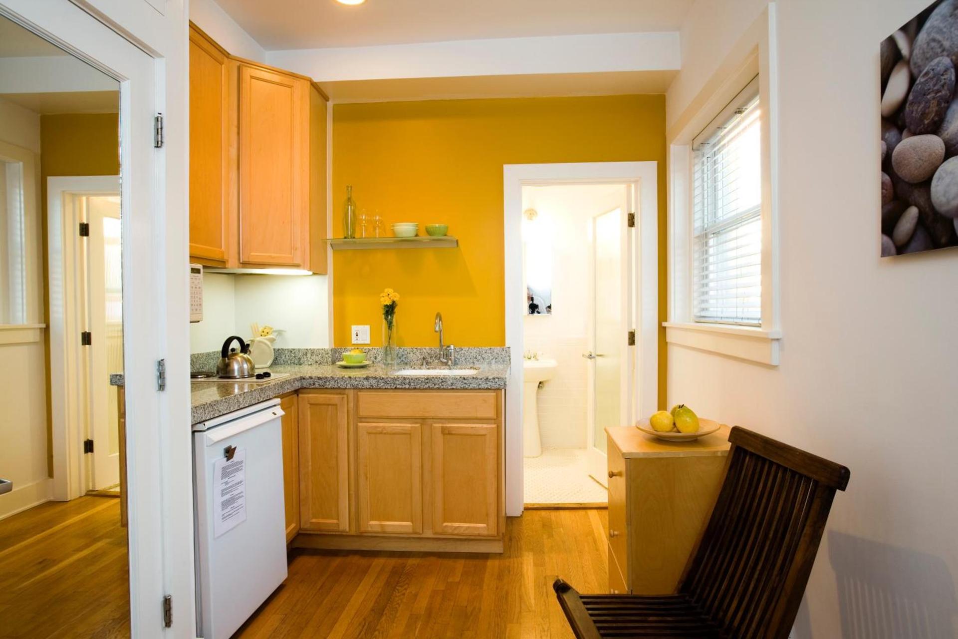 Venice Suites photo 17