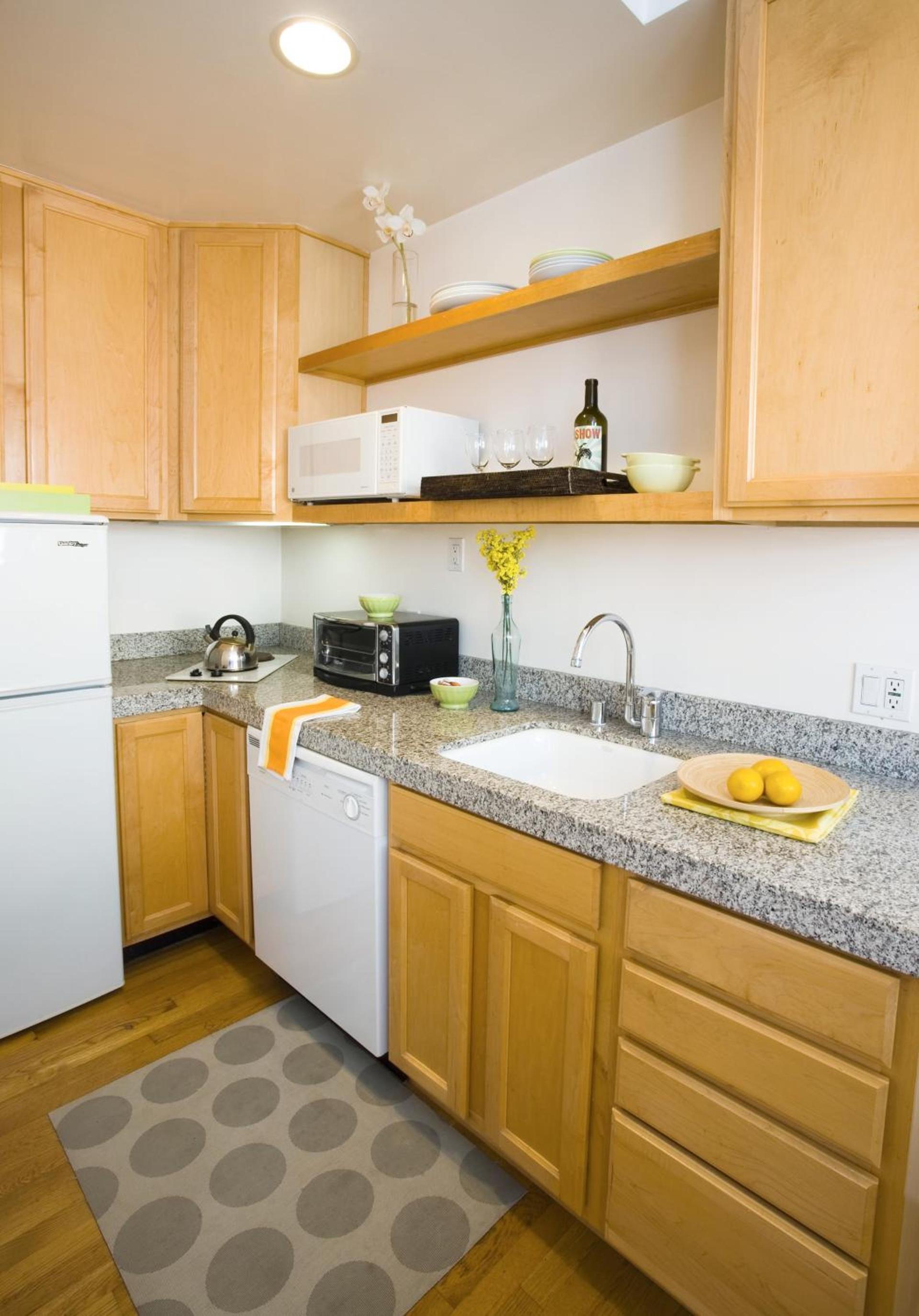 Venice Suites photo 16
