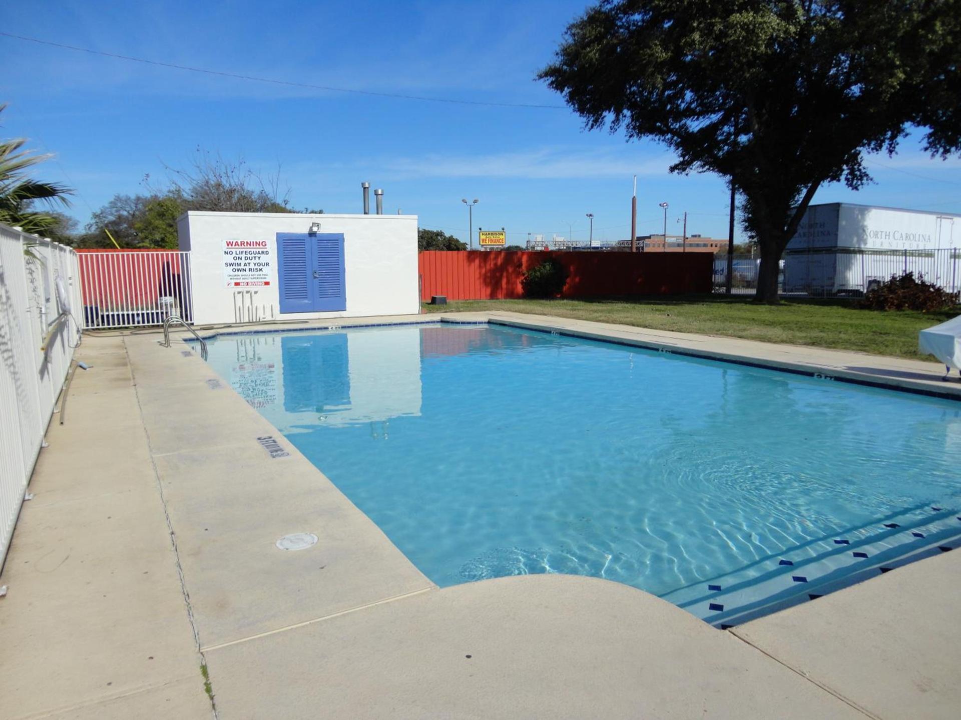 Motel 6-Round Rock, TX photo 10
