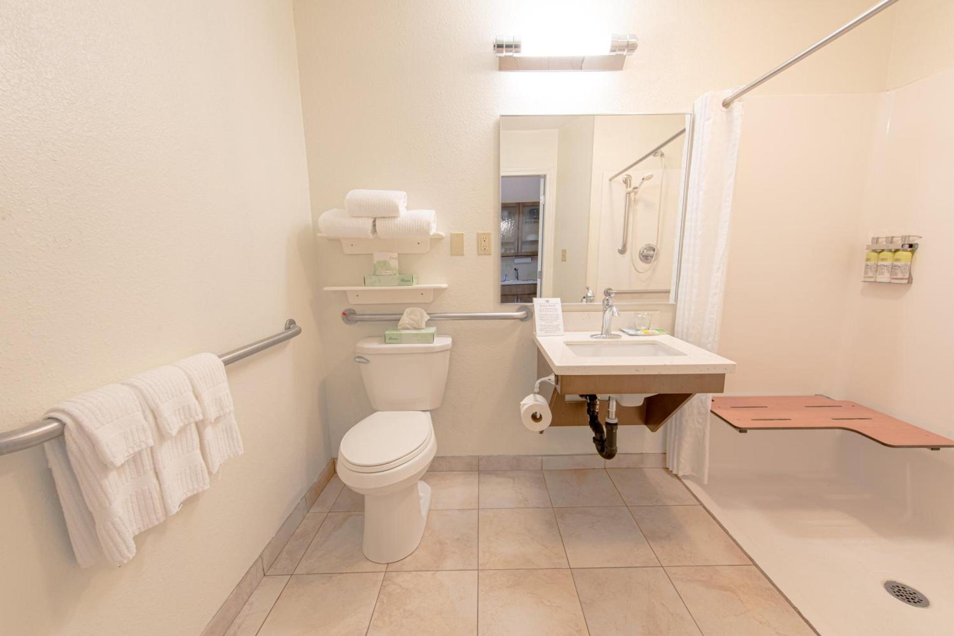 Candlewood Suites-West Springfield by IHG photo 31