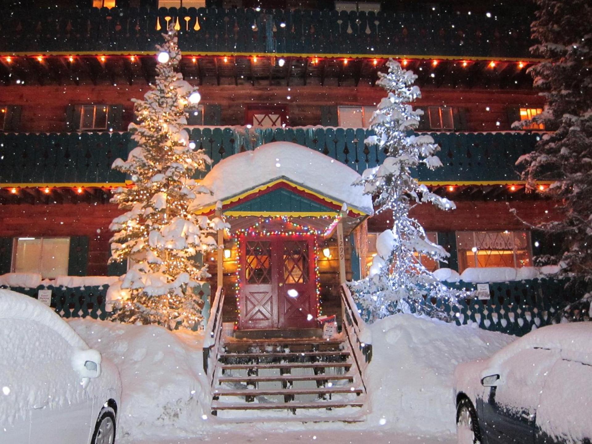Chateau Apres Lodge photo 5