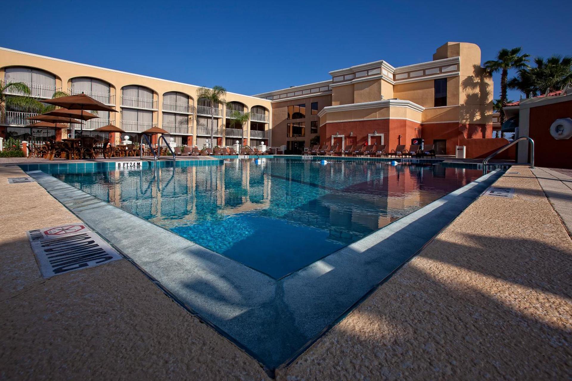 Westgate Towers Resort photo 3