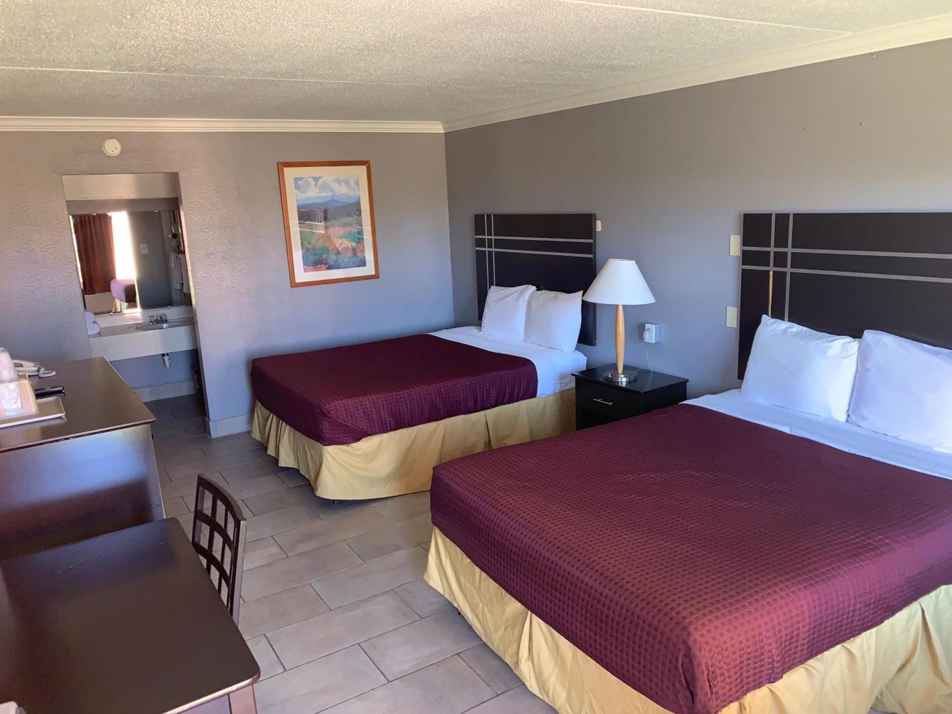 Executive Inn photo 2