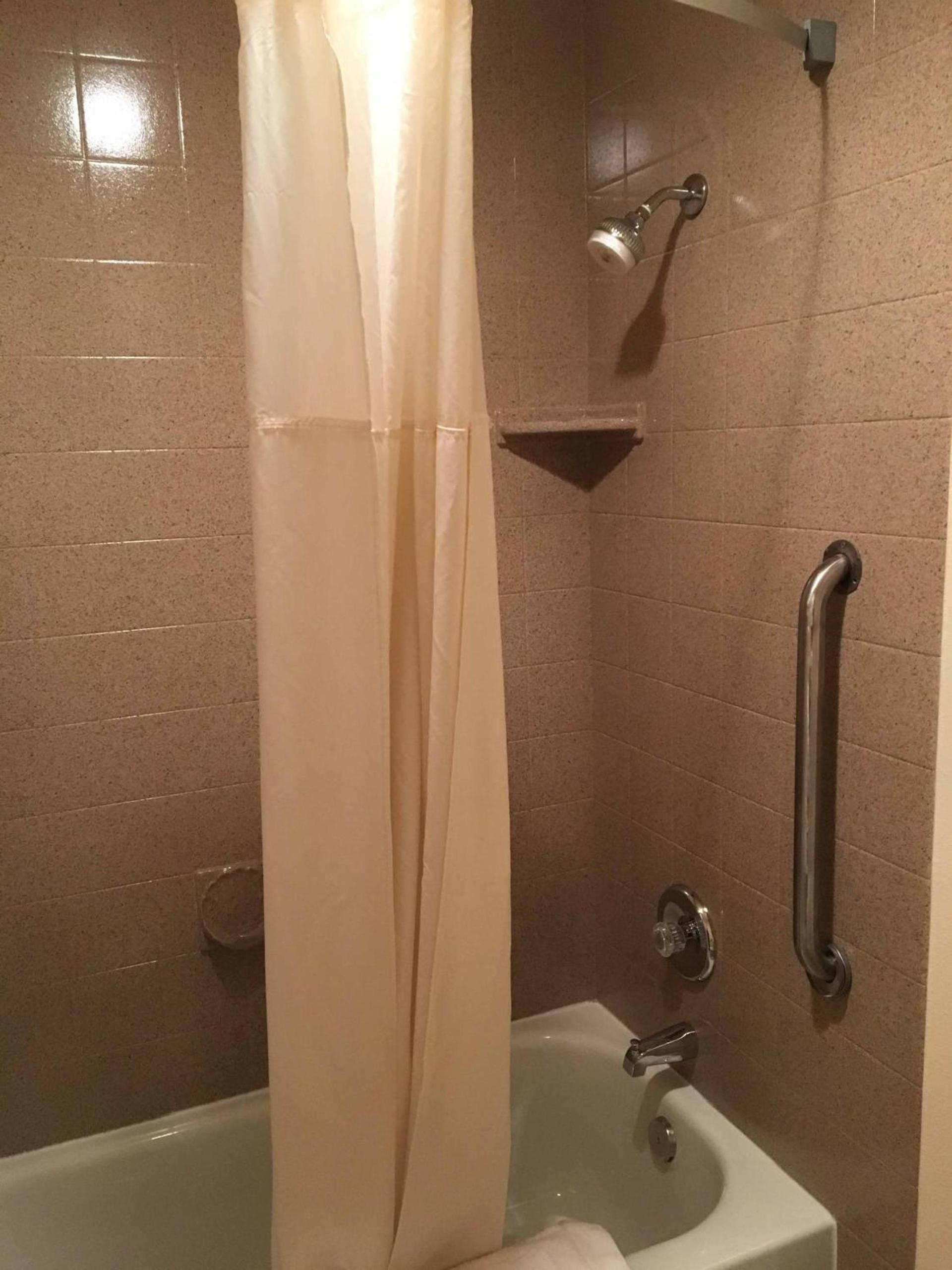 FairBridge Inn & Suites Kellogg photo 12
